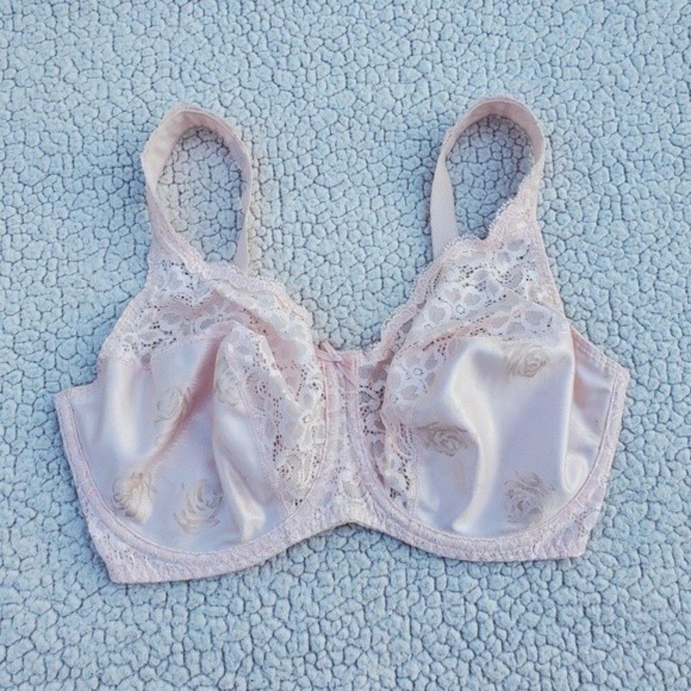Light Pink Maidenform Floral Vintage Style Bra